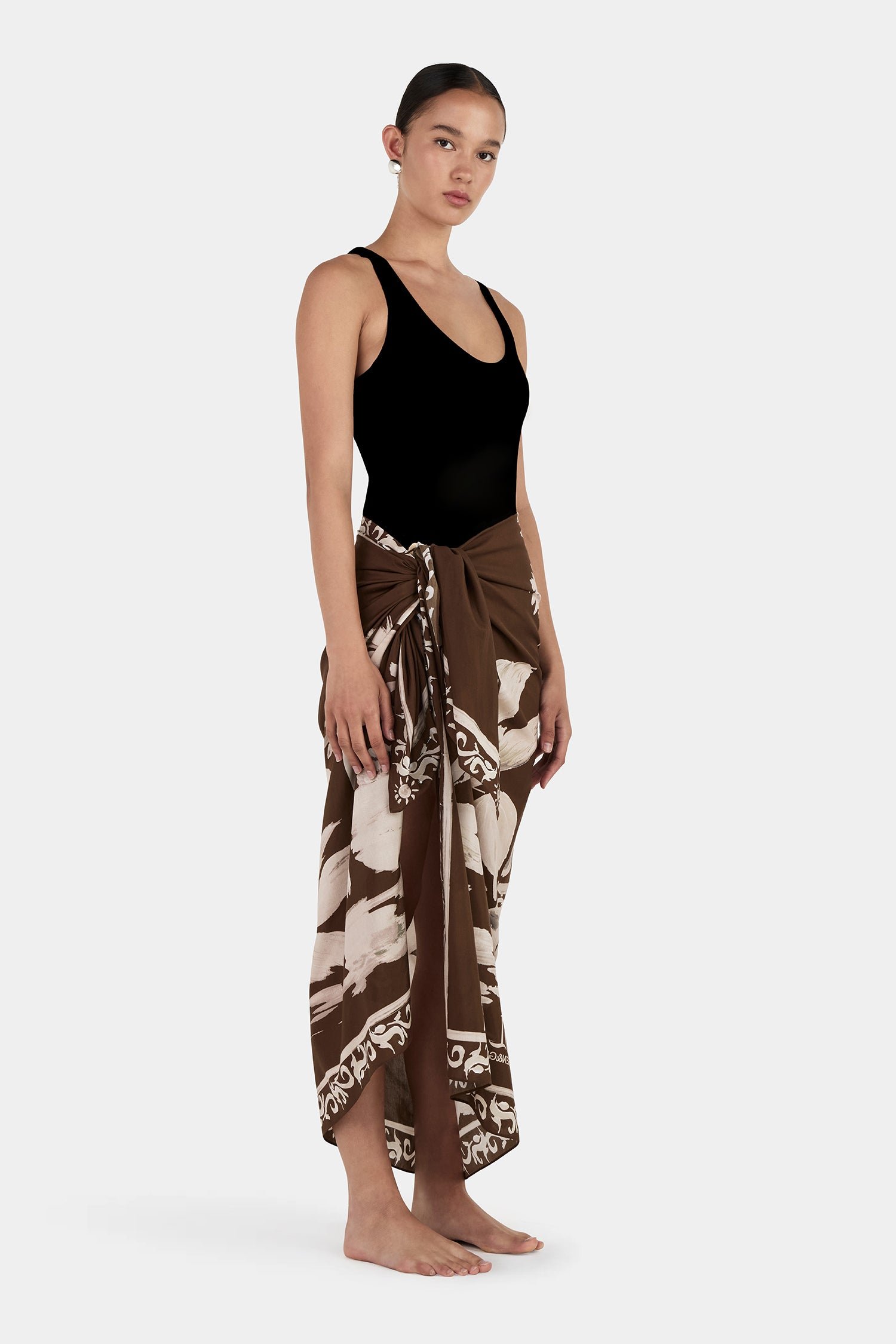 CABO_SARONG_BLACK_SWIM-SUIT_Hansen_and_gretel_25-0151.jpg
