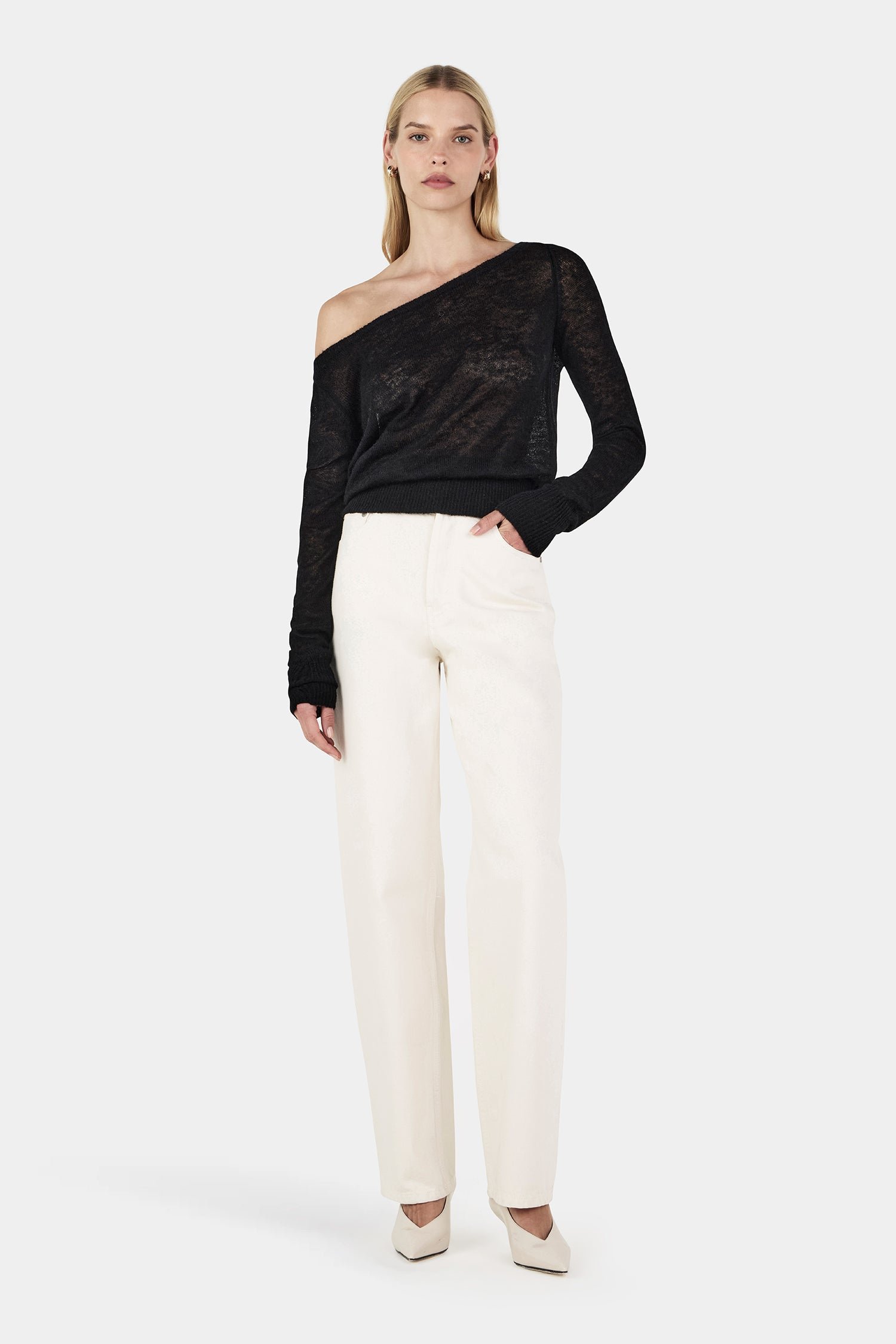 EMMYKNITTOP_BLACK_Hansen_and_gretel_winter25__008.jpg