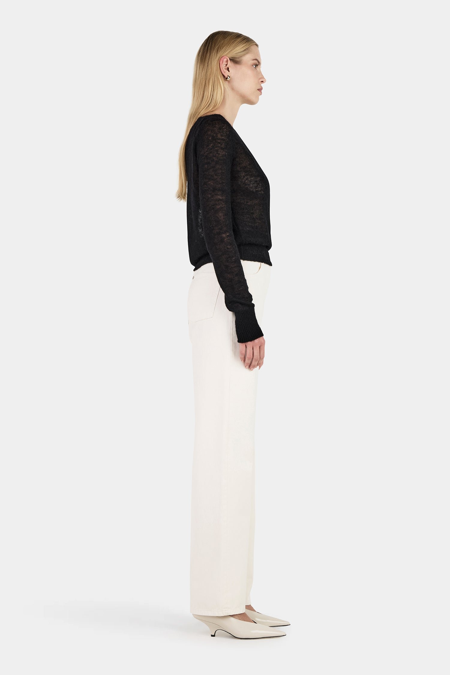 EMMYKNITTOP_BLACK_Hansen_and_gretel_winter25__016.jpg