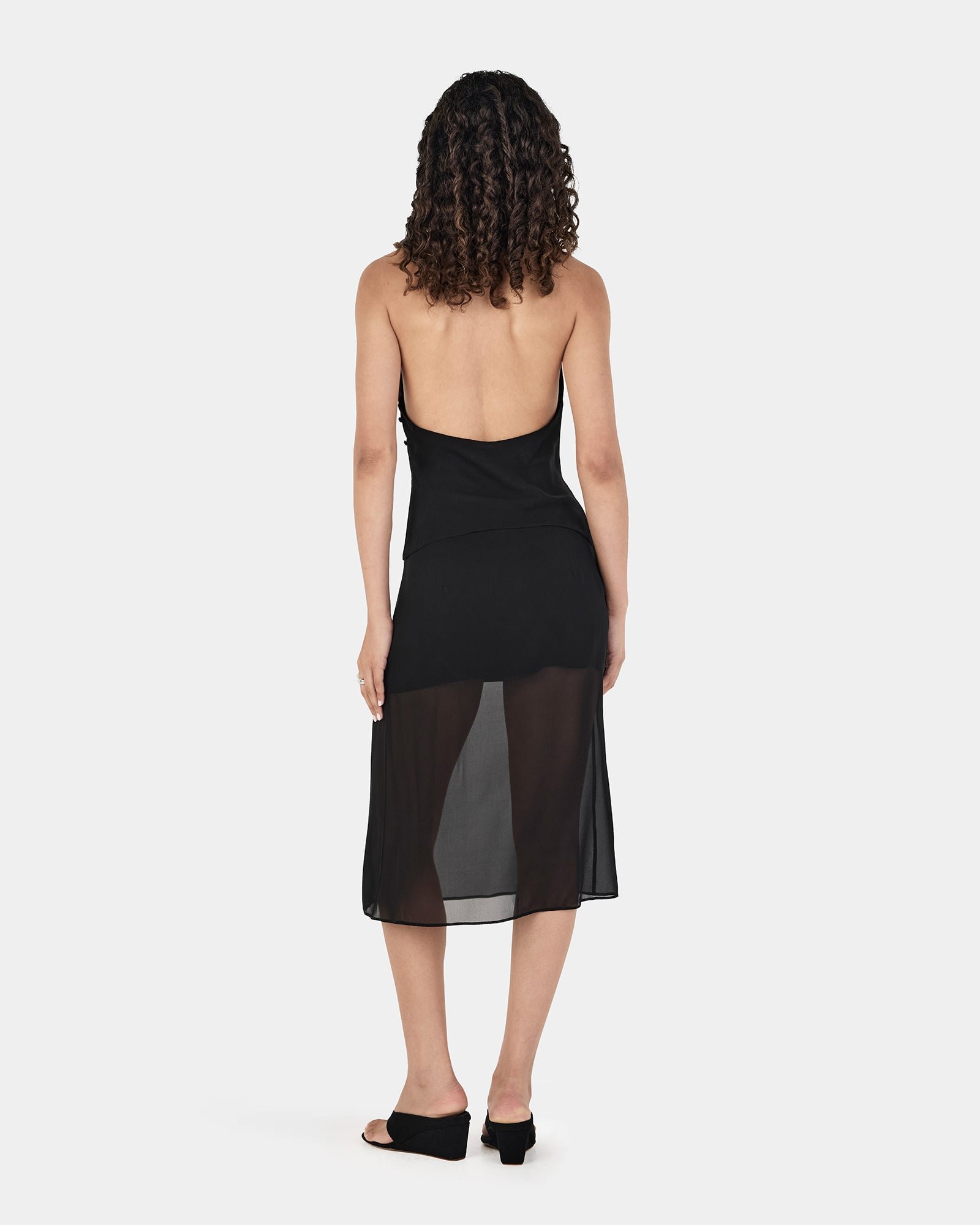 HANSENANDGRETEL-RUEHALTERTOP_BLACK_MOSSMULTISKIRT_BLACK-14.jpg