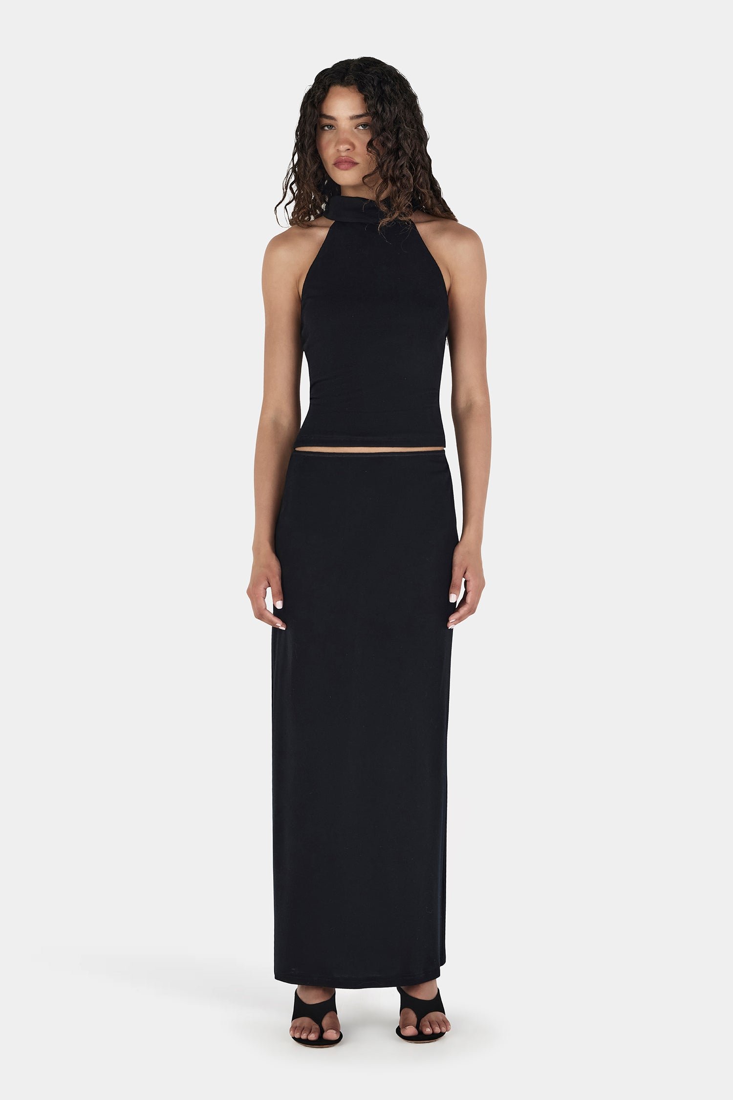 SABINAWOOLHALTERTOP_BLACK_GERARDWOOLSKIRT_BLACK-04_1.jpg